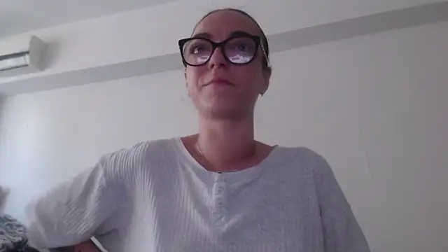 IzabelllNoir online show from 06/10/26, 08:02
