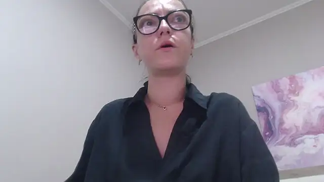 IzabelllNoir online show from 06/24/26, 06:56
