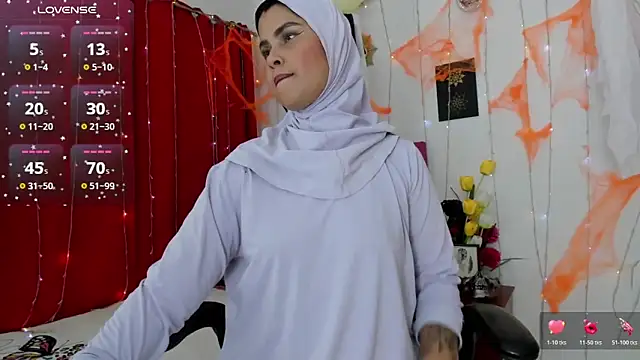 AishaAmin  online show from 11/01/25, 03:08