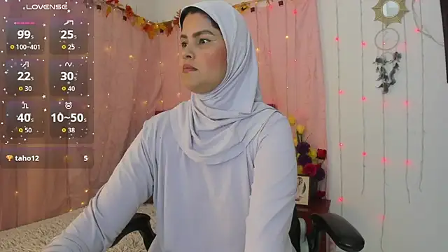 AishaAmin  online show from 02/10/26, 12:20