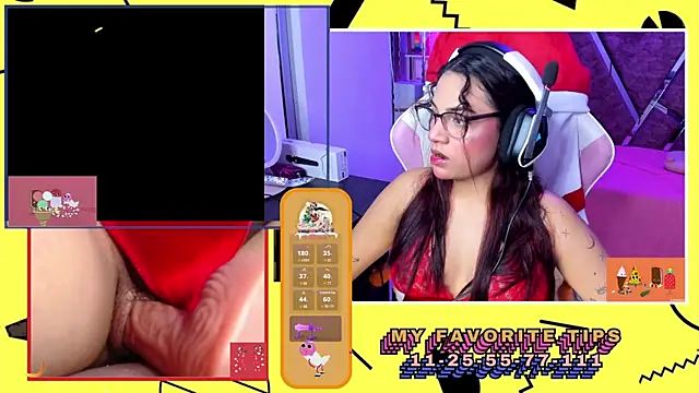 Snapshot of PetiteSophie_ chatting on 12/31/24, 01:08 PetiteSophie online show from 12/31/24, 01:08