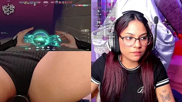 Snapshot of PetiteSophie_ chatting on 02/10/25, 05:09 PetiteSophie online show from 02/10/25, 05:09