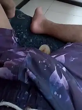 Snapshot of maikinhopL chatting on 11/16/25, 03:12 maikinhopL online show from 11/16/25, 03:12