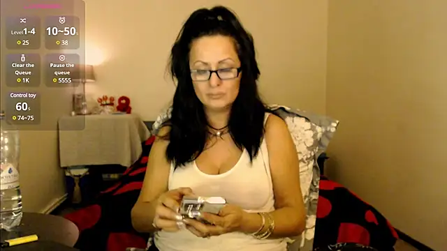 YourDreamLoverr online show from 02/11/25, 10:07