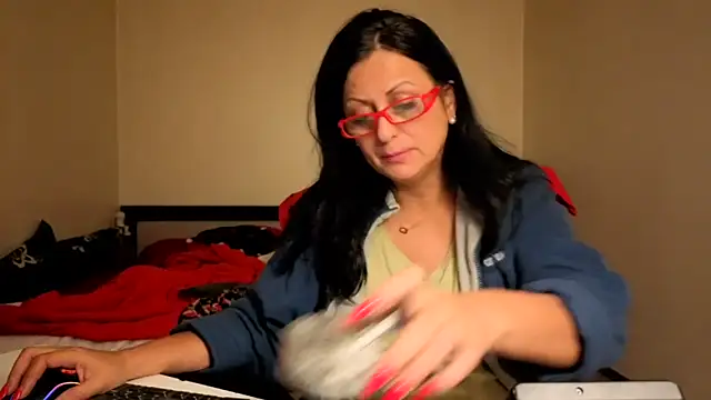 YourDreamLoverr online show from 10/09/25, 11:14