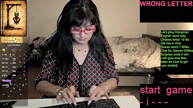 Snapshot of YourDreamLoverr chatting on 04/29/26, 11:44 YourDreamLoverr online show from 04/29/26, 11:44