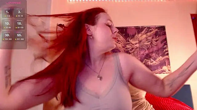 Snapshot of VanessaLincum chatting on 09/29/25, 06:51 VanessaLincum online show from 09/29/25, 06:51