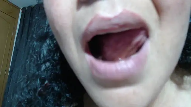 Sharickleon11 online show from 02/04/25, 02:28