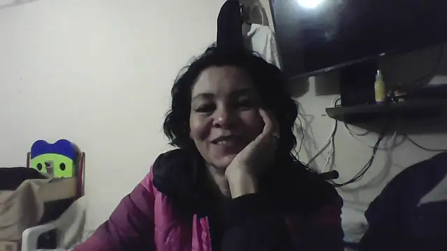 Snapshot of electra-mommy chatting on 03/22/25, 10:06 electra-mommy online show from 03/22/25, 10:06