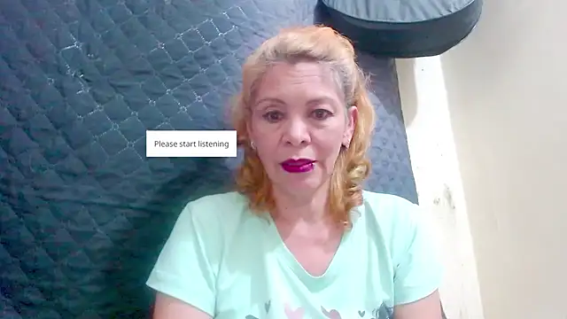 Snapshot of electra-mommy chatting on 09/25/25, 12:03 electra-mommy online show from 09/25/25, 12:03