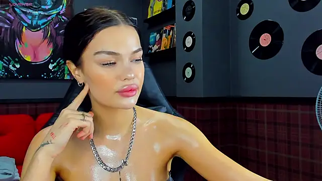 Angel Sapphire  online show from 12/07/24, 11:29