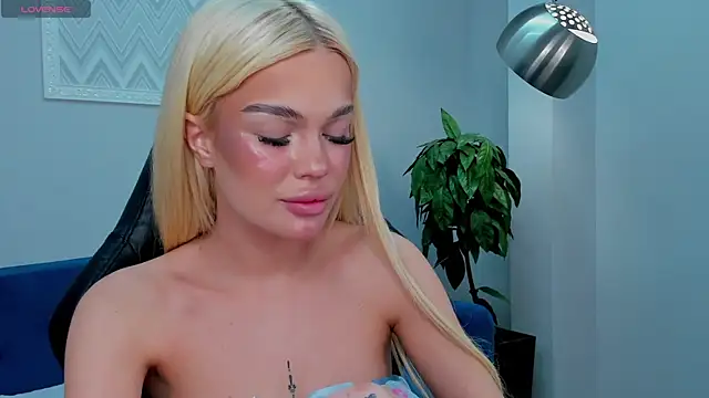 Angel Sapphire  online show from 03/22/25, 10:28