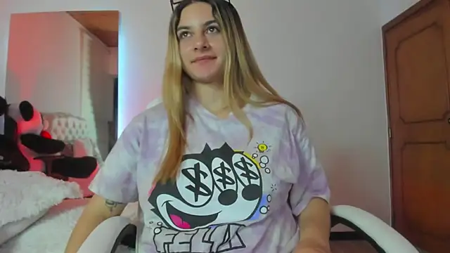 AtheneaRossi online show from 02/25/25, 12:03