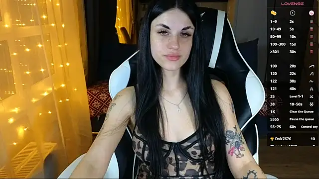 Mary   Moore online show from 11/07/25, 06:41