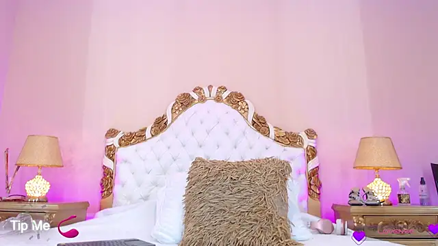 AdelinaVans online show from 10/04/25, 10:57