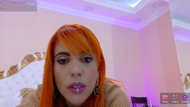 AdelinaVans online show from 10/09/25, 11:19