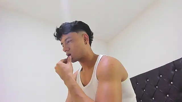 Sebastian-Dash online show from 02/26/25, 01:21