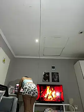 Bootyfulbarbiie online show from 12/13/24, 02:10