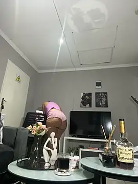 Bootyfulbarbiie online show from 01/18/25, 12:02