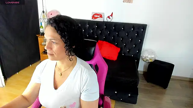 Aliciia cute1 online show from 02/04/26, 11:09