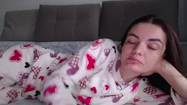  JustmeHere  online show from 10/14/25, 08:15