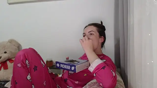  JustmeHere  online show from 11/28/25, 08:55