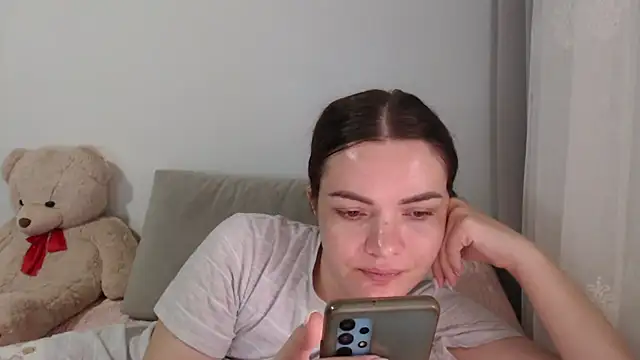  JustmeHere  online show from 12/14/25, 09:58