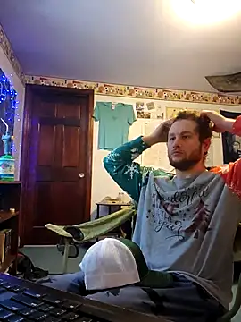 Snapshot of Seymour93 chatting on 01/09/25, 03:01 Seymour93 online show from 01/09/25, 03:01