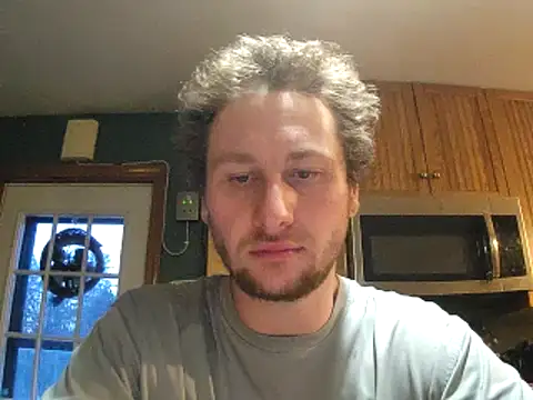 Snapshot of Seymour93 chatting on 02/05/25, 10:12 Seymour93 online show from 02/05/25, 10:12