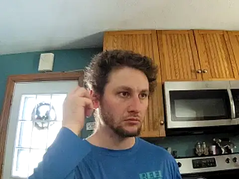 Snapshot of Seymour93 chatting on 02/07/25, 02:58 Seymour93 online show from 02/07/25, 02:58