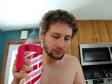 Snapshot of Seymour93 chatting on 02/13/25, 01:26 Seymour93 online show from 02/13/25, 01:26