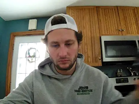 Snapshot of Seymour93 chatting on 02/13/25, 04:28 Seymour93 online show from 02/13/25, 04:28