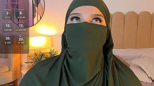 Snapshot of anna-henao chatting on 01/23/25, 12:19 anna-henao online show from 01/23/25, 12:19