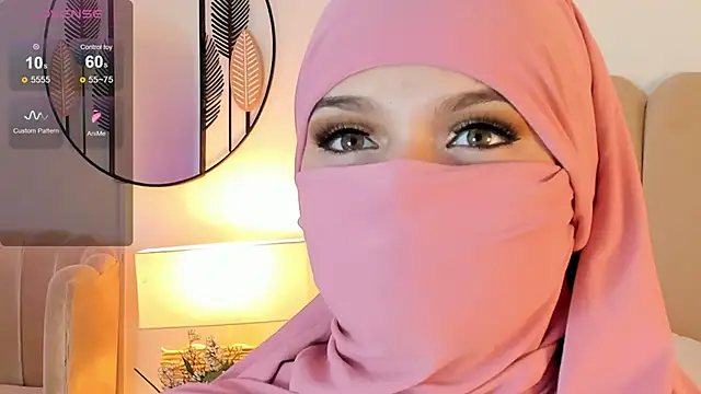 Snapshot of anna-henao chatting on 02/08/25, 03:00 anna-henao online show from 02/08/25, 03:00