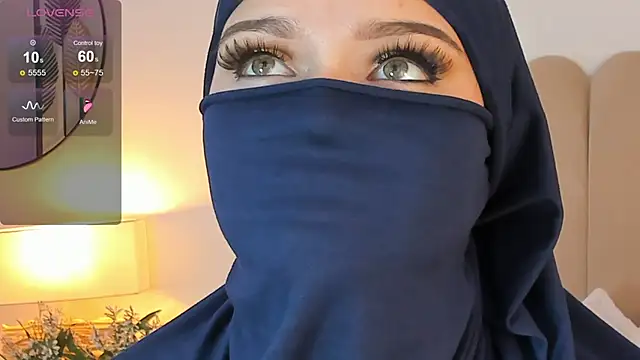 Snapshot of anna-henao chatting on 02/25/25, 03:49 anna-henao online show from 02/25/25, 03:49