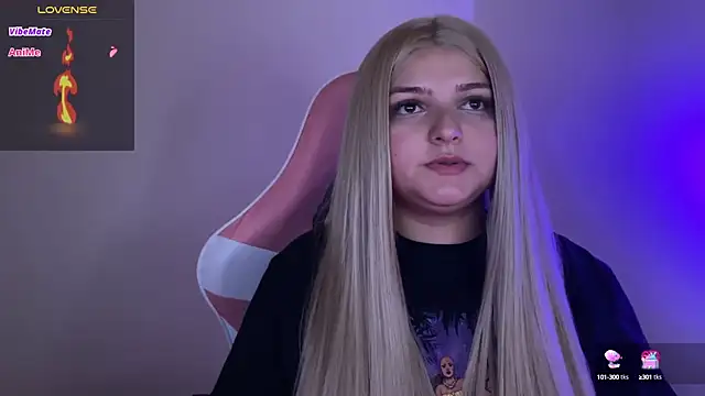 Snapshot of SweetPaige_ chatting on 02/06/25, 06:56 SweetPaige online show from 02/06/25, 06:56