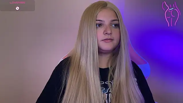 Snapshot of SweetPaige_ chatting on 02/17/25, 10:47 SweetPaige online show from 02/17/25, 10:47