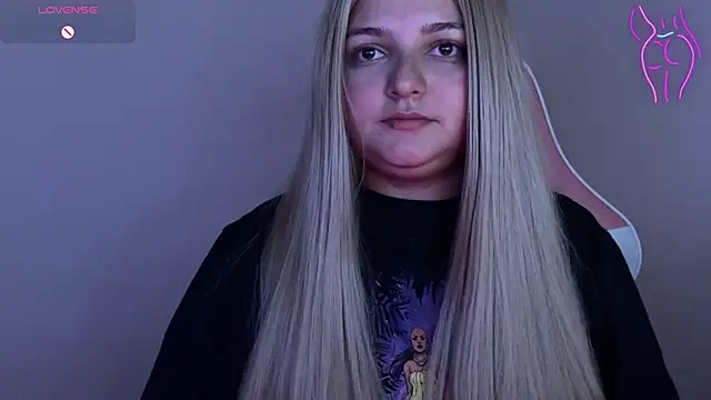 Snapshot of SweetPaige_ chatting on 02/20/25, 09:42 SweetPaige online show from 02/20/25, 09:42