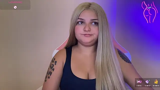 Snapshot of SweetPaige_ chatting on 02/23/25, 09:16 SweetPaige online show from 02/23/25, 09:16