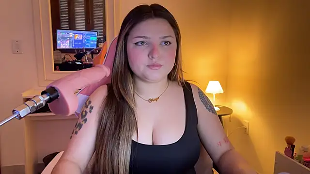 Snapshot of SweetPaige_ chatting on 09/22/25, 05:04 SweetPaige online show from 09/22/25, 05:04