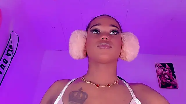 naomy  xx online show from 10/15/25, 04:34