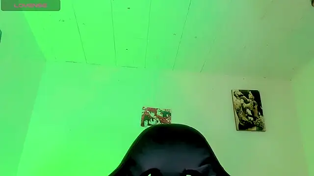 naomy  xx online show from 10/29/25, 03:09