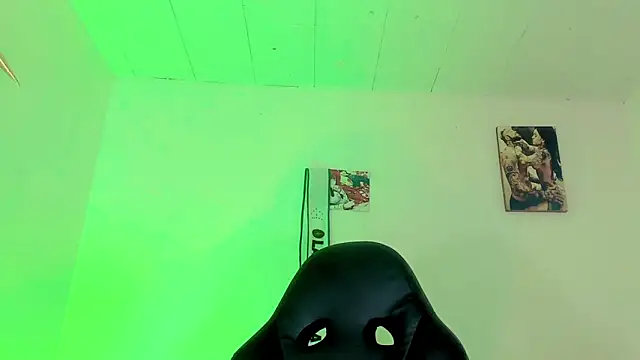 naomy  xx online show from 10/30/25, 04:03