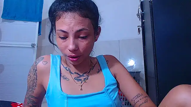 Snapshot of harry_lia_ chatting on 05/19/26, 10:16 harry lia online show from 05/19/26, 10:16