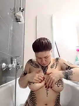 divine eve online show from 04/20/26, 10:18