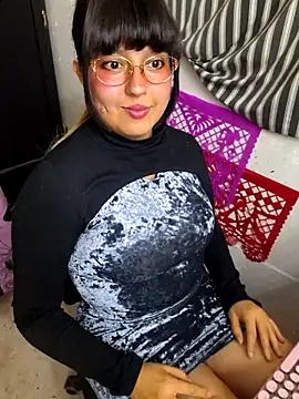 Derry Cooper online show from 11/05/25, 02:44