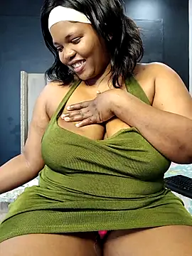 Snapshot of Ms__JOJO chatting on 10/11/25, 06:12 Ms JOJO online show from 10/11/25, 06:12