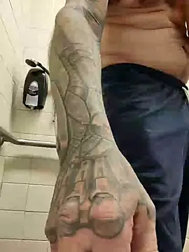 Snapshot of AceSpinning_DJ chatting on 01/30/25, 11:55 AceSpinning DJ online show from 01/30/25, 11:55