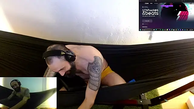 Snapshot of AceSpinning_DJ chatting on 03/01/26, 11:01 AceSpinning DJ online show from 03/01/26, 11:01