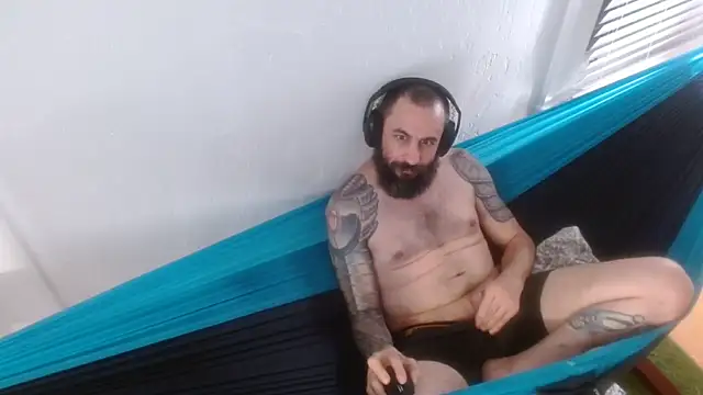 Snapshot of AceSpinning_DJ chatting on 03/13/26, 05:58 AceSpinning DJ online show from 03/13/26, 05:58